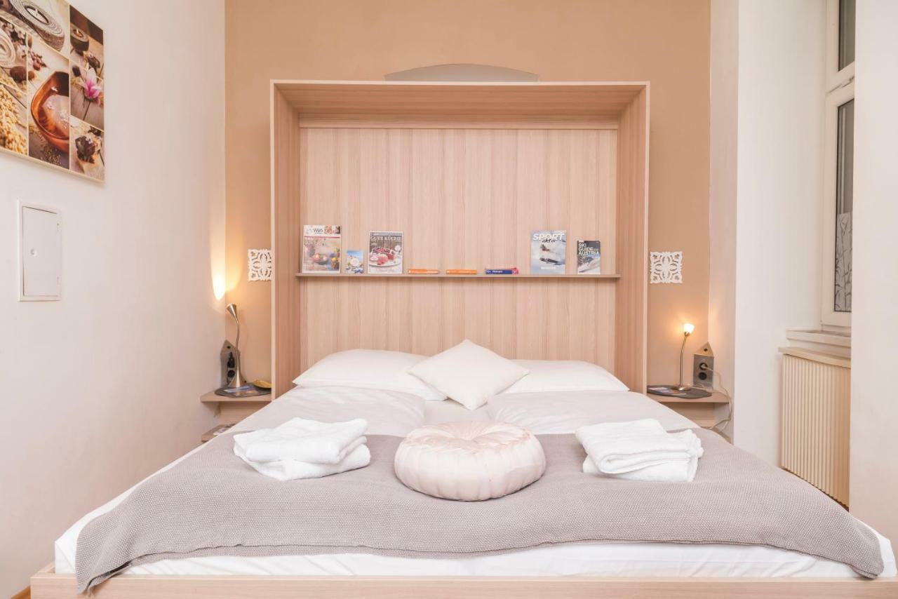 Apartament Tiny Hideaway